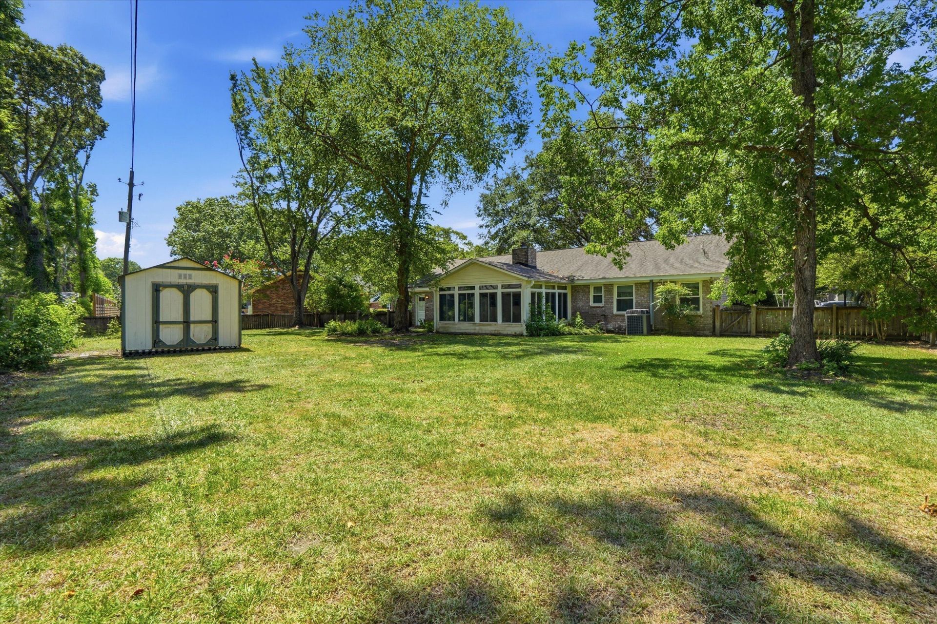 1828 Gun Club Road Photo 33