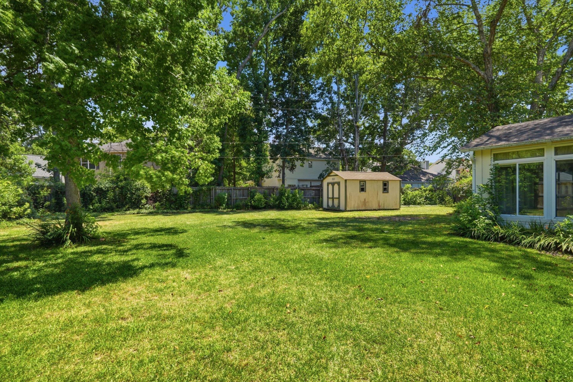 1828 Gun Club Road Photo 34