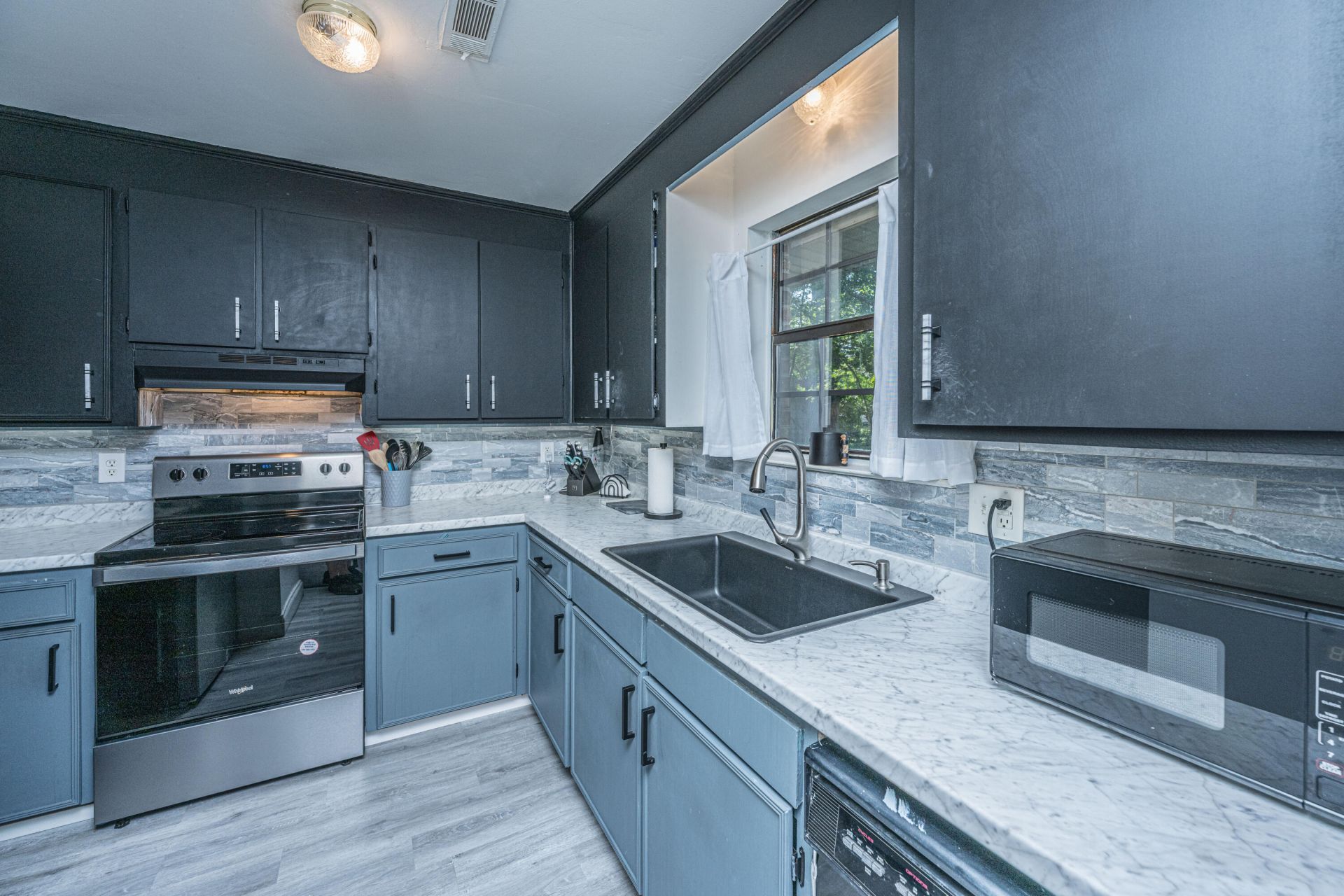 307 Umbria Drive Photo 10