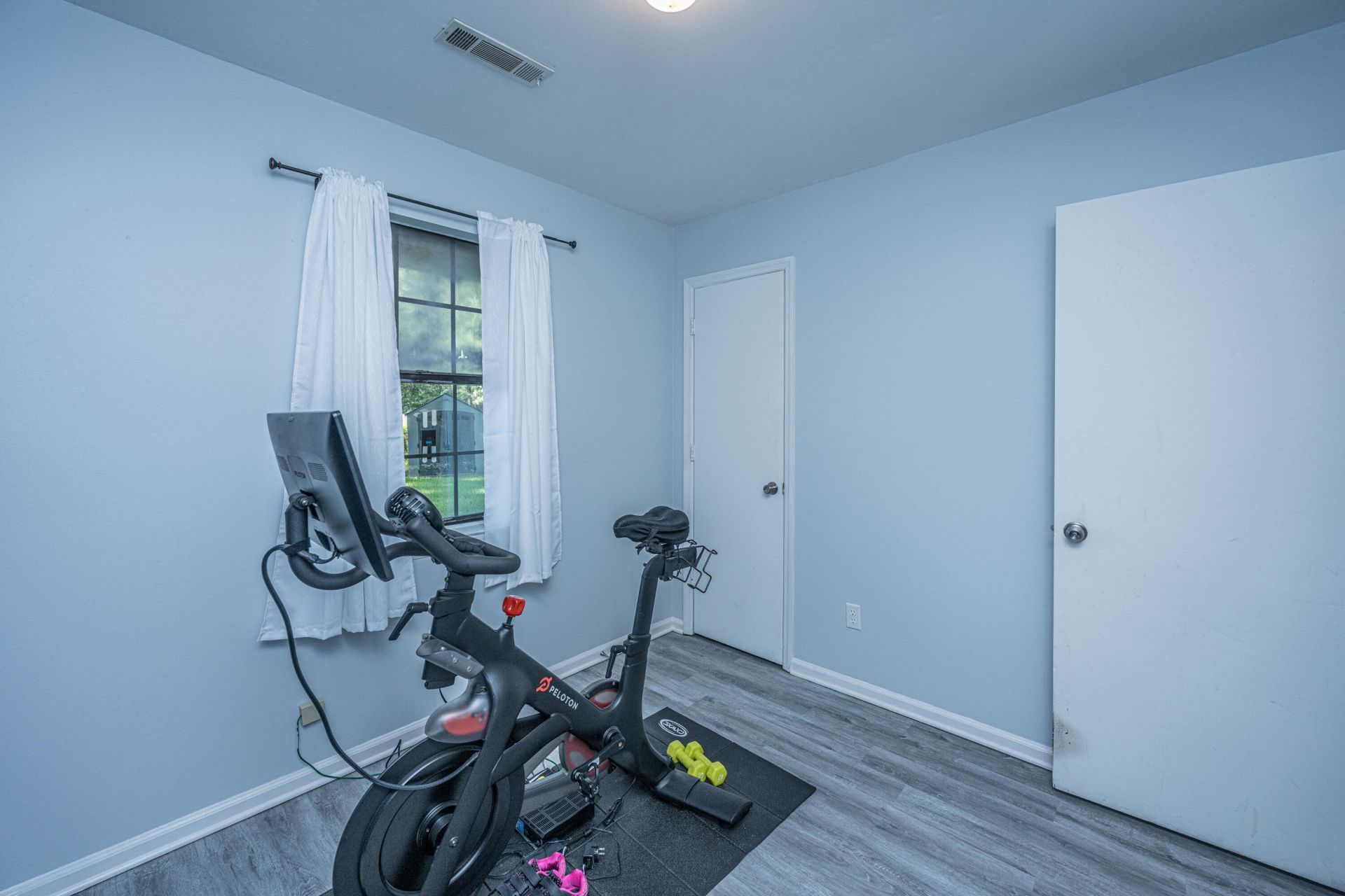 307 Umbria Drive Photo 23