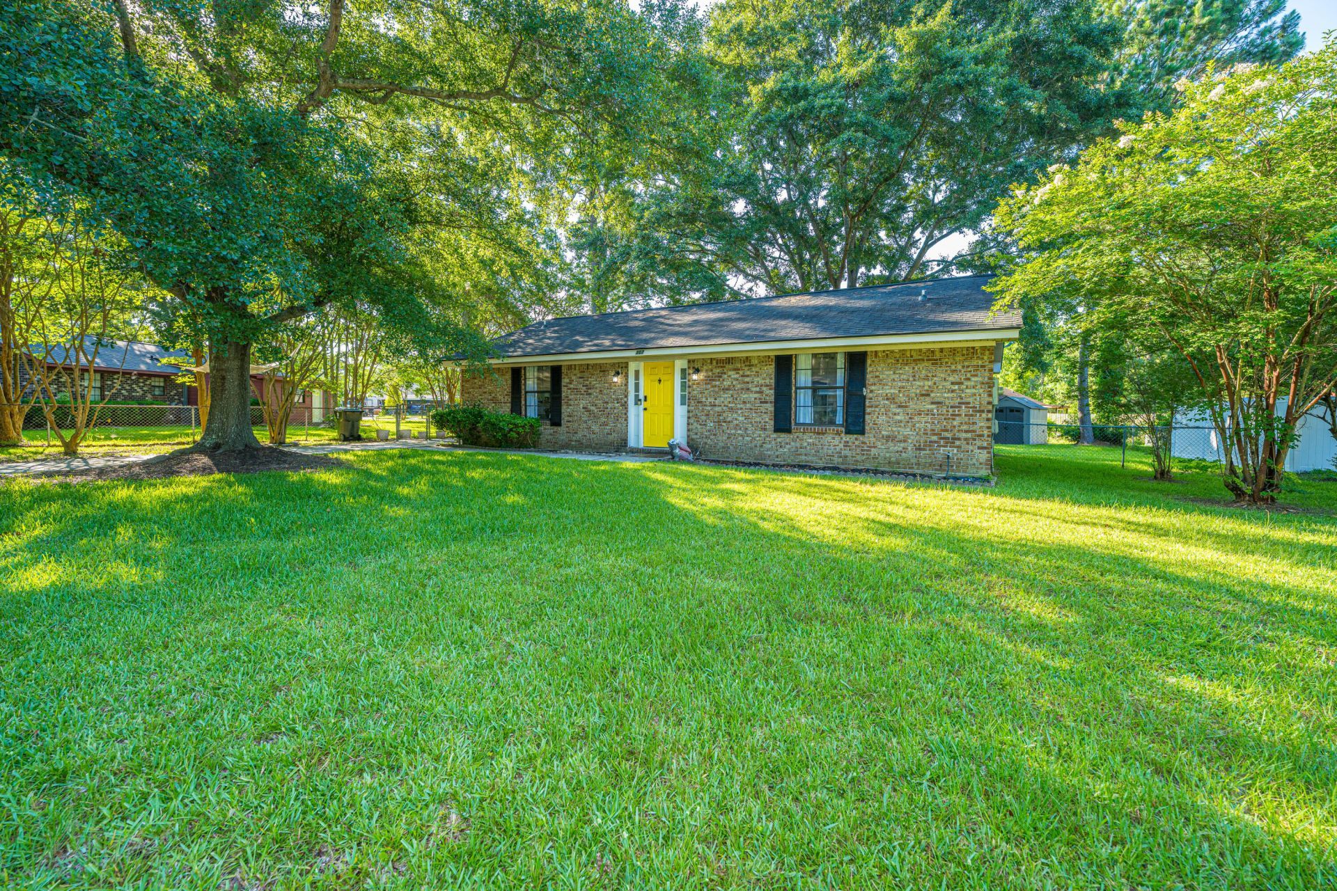 307 Umbria Drive Photo 33