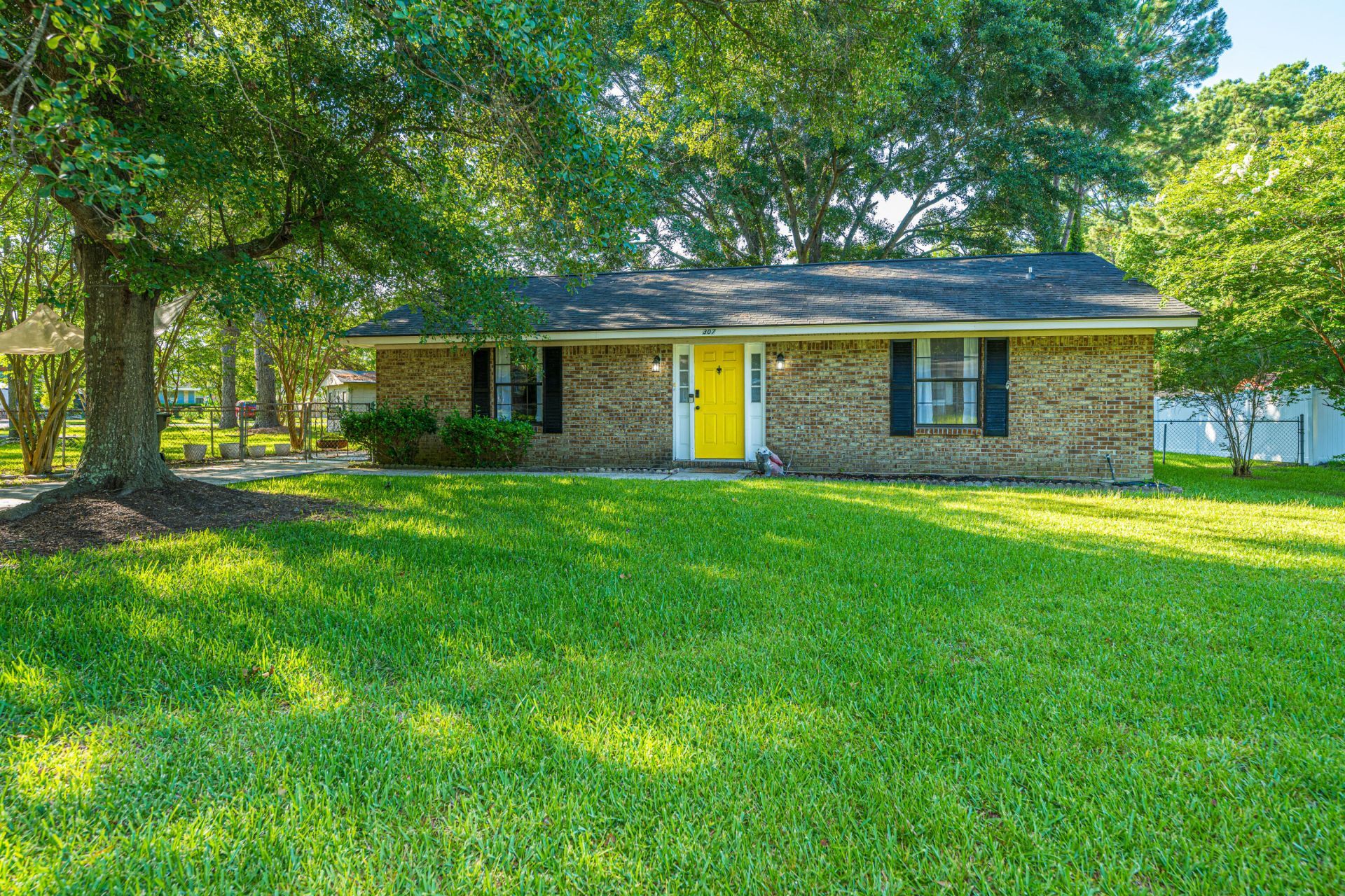 307 Umbria Drive Photo 35