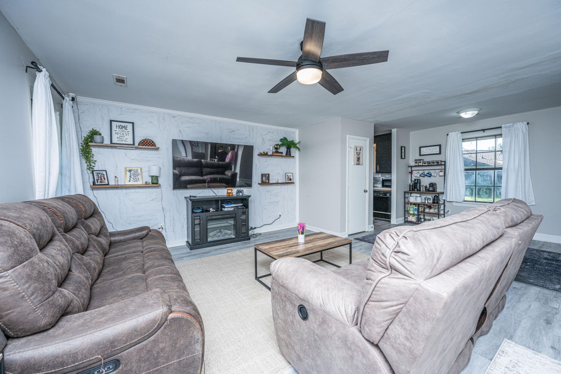 307 Umbria Drive Photo 5
