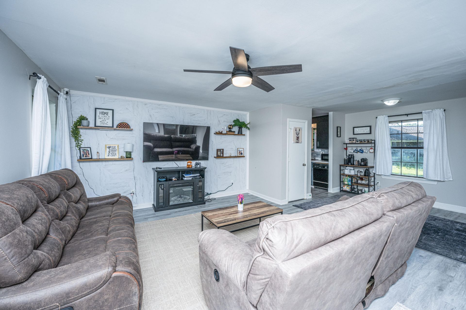 307 Umbria Drive Photo 7