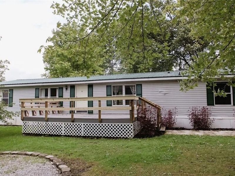 1843 Woodland Drive, Columbiana, OH 44408 Photo 1