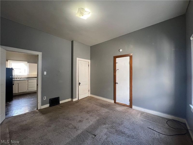 847 Jason Avenue, Akron, OH 44314 Photo 2