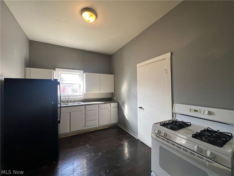 847 Jason Avenue, Akron, OH 44314 Photo 6