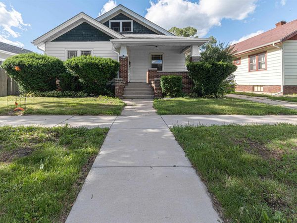 2120 17th Avenue, ROCKFORD, IL 61104
