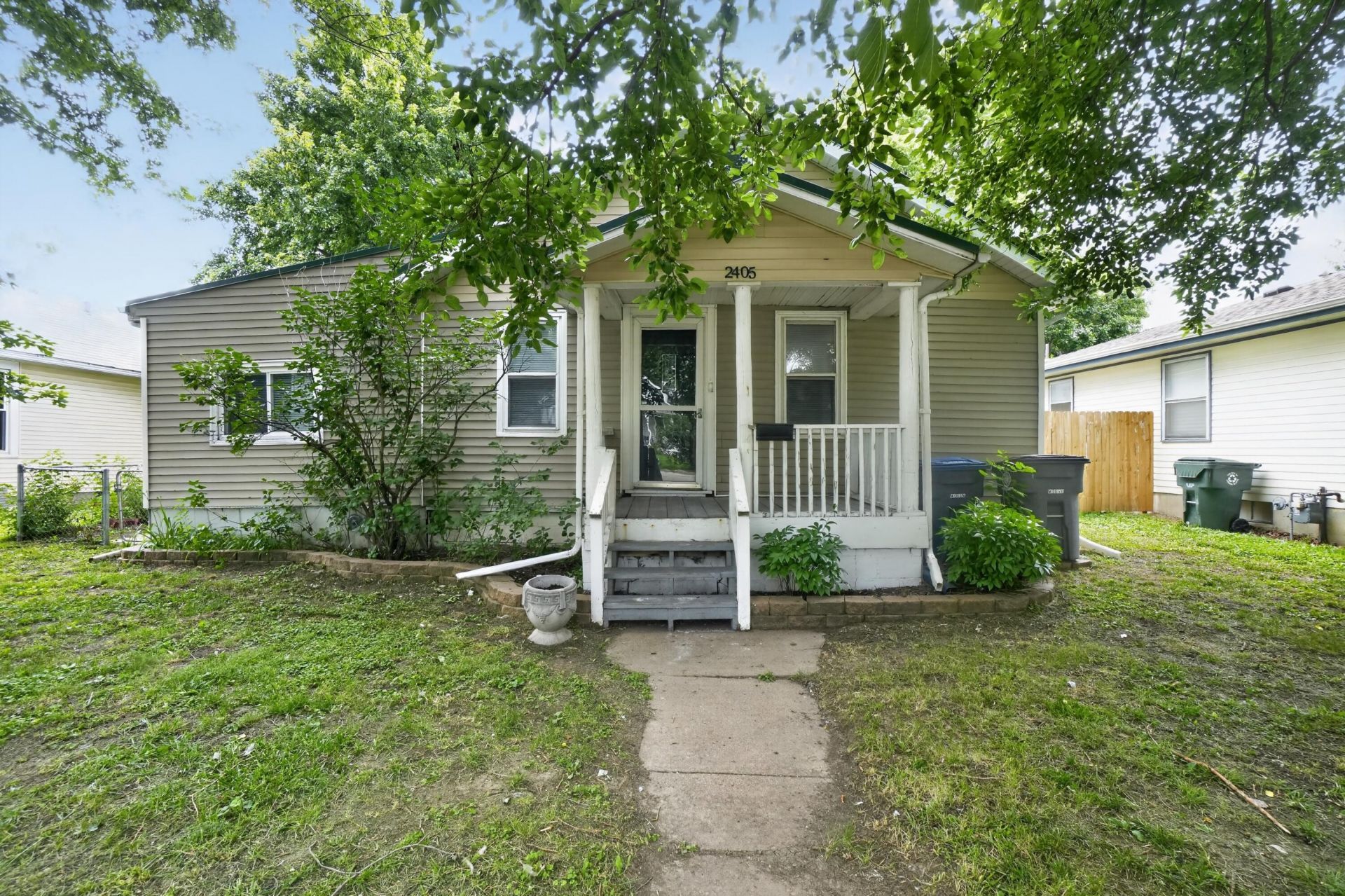 2405 4th Avenue, Council Bluffs, IA 51501 Main Photo
