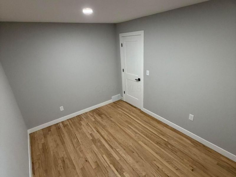 957 Old Farm Road, Columbus, OH 43213 Photo 17