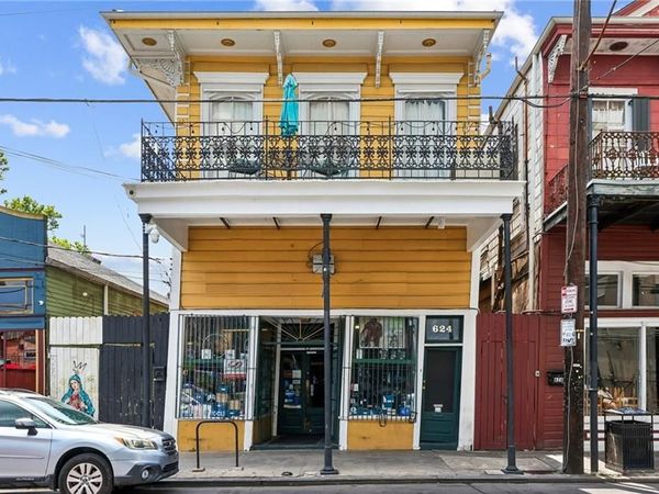 622 FRENCHMEN Street , New Orleans, LA 70116