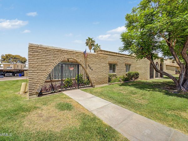 2120 E VILLA Court, Tempe, AZ 85282