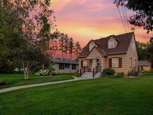 615 4th Street N, Stillwater, MN 55082