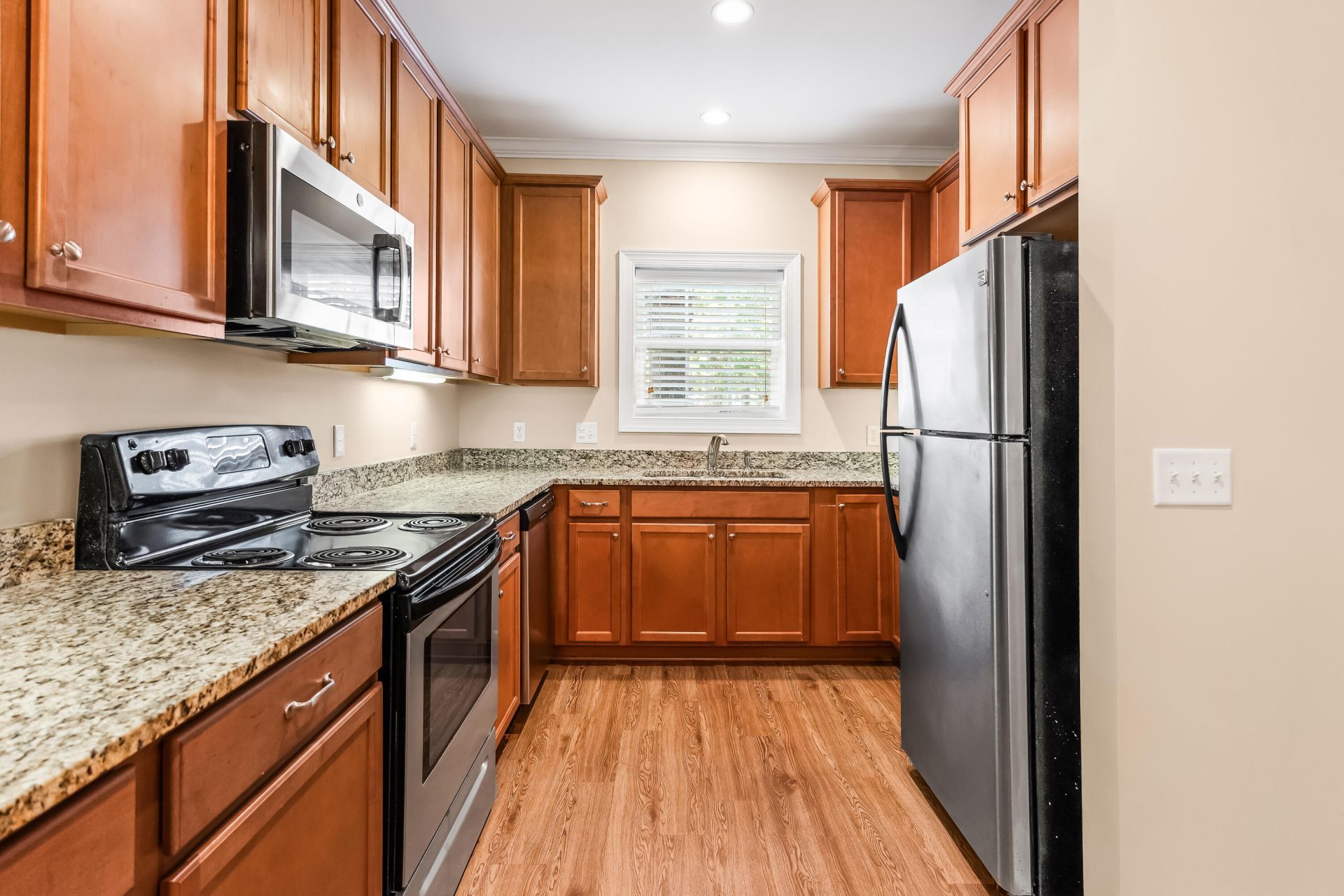 4946 Date Palm Drive Photo 5