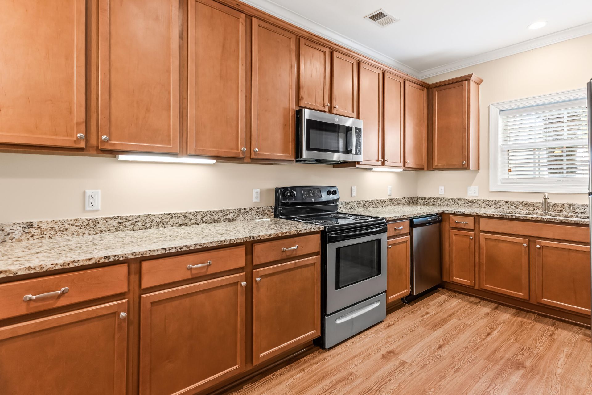 4946 Date Palm Drive Photo 6