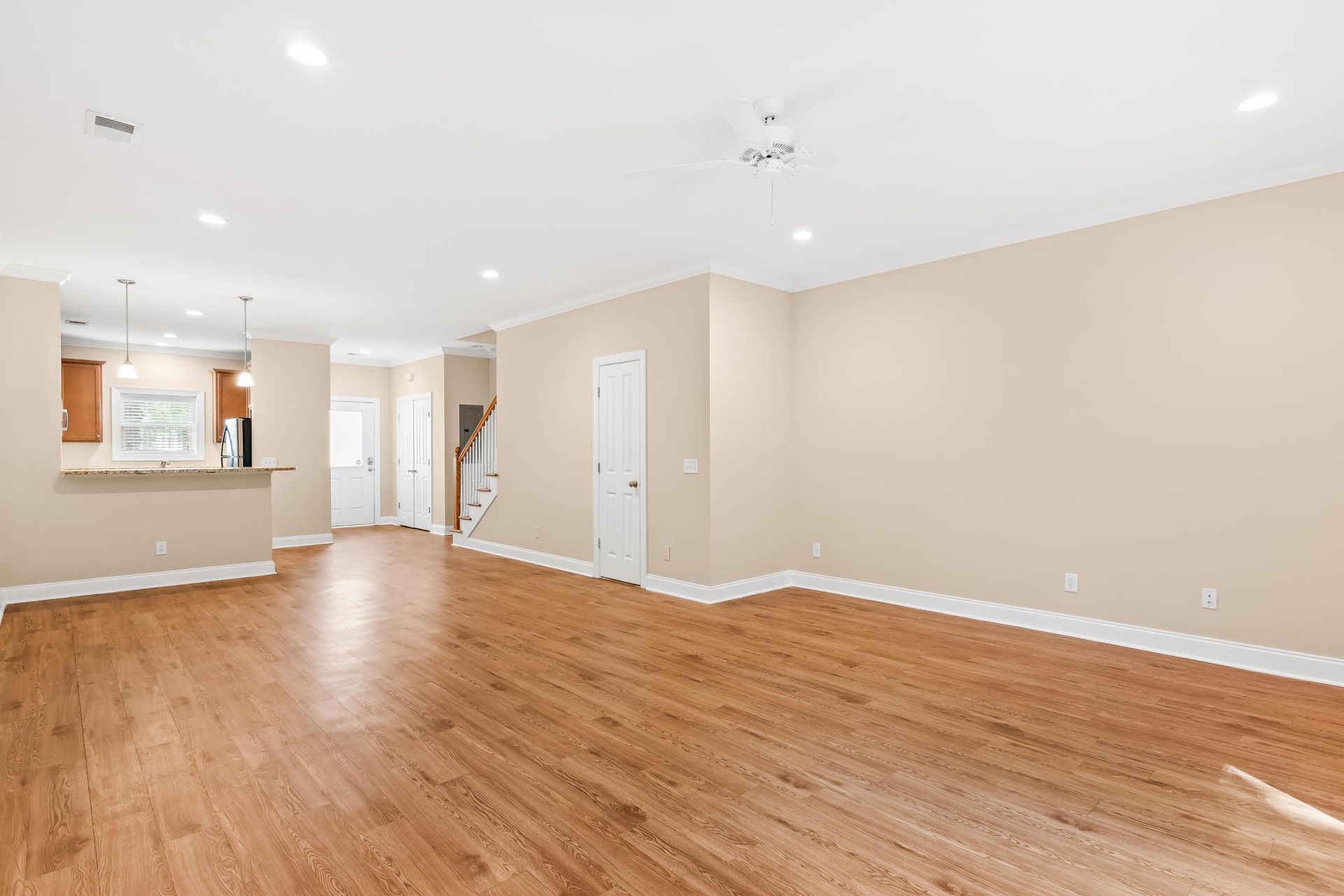 4946 Date Palm Drive Photo 8