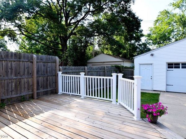 3574 Farland Road, University Heights, OH 44118