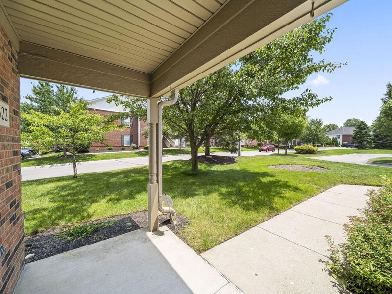 622 Piney Glen Drive, Unit 622, Columbus, OH 43230 Photo 2