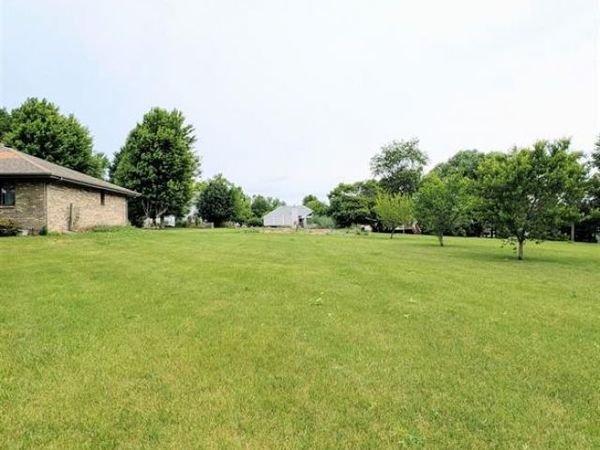 2360 Butternut Bend , Davis, IL 61019