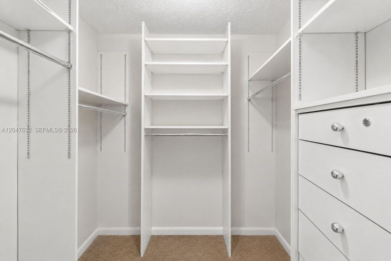 3901 Indian Creek Dr , Unit 309, Miami Beach, FL 33140 Photo
