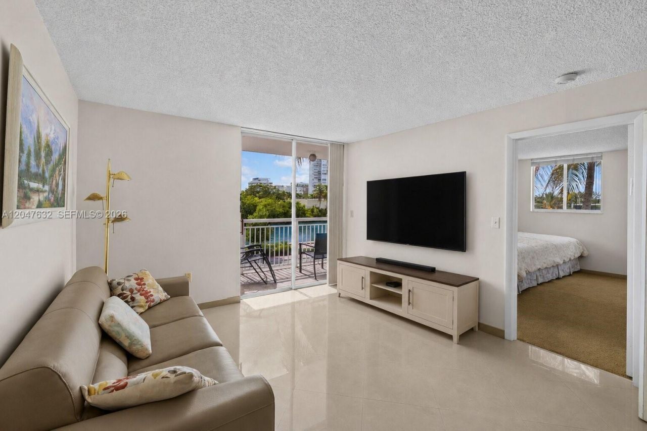 3901 Indian Creek Dr , Unit 309, Miami Beach, FL 33140 Photo