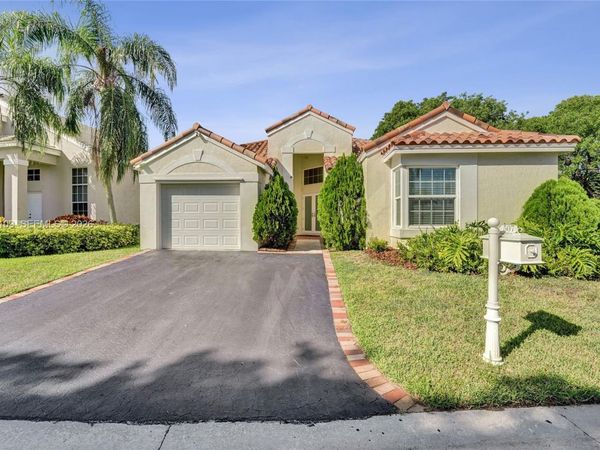 507 Bridgeton Rd , Weston, FL 33326