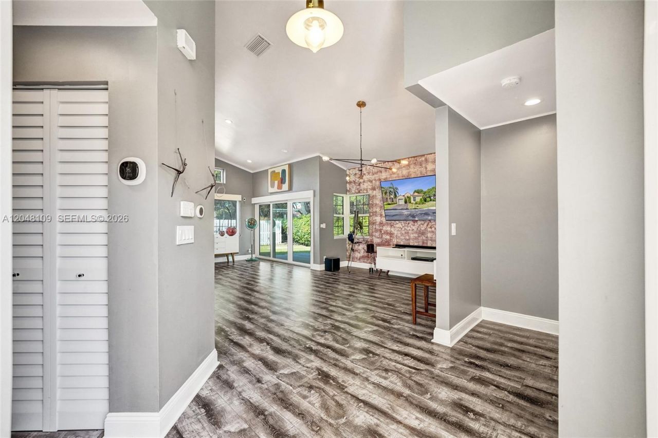 507 Bridgeton Rd , Weston, FL 33326 Photo