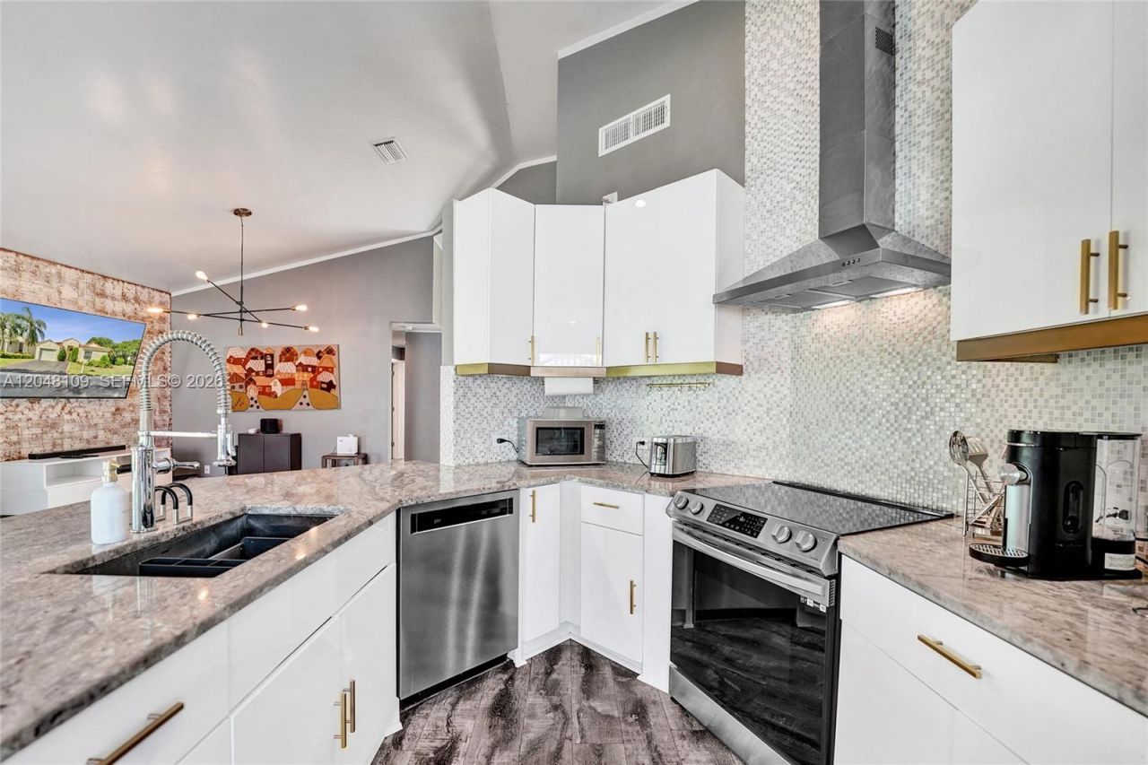 507 Bridgeton Rd , Weston, FL 33326 Photo