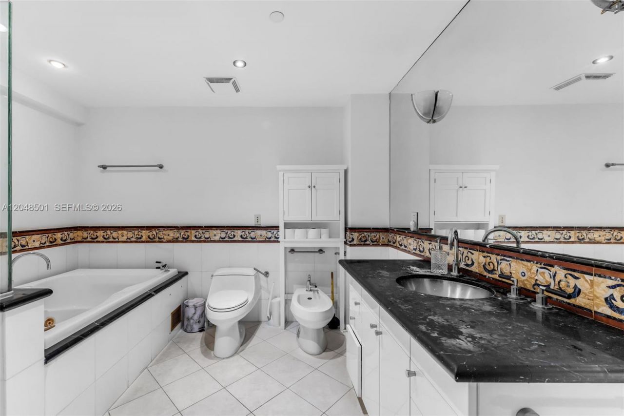 520 West Ave , Unit 604, Miami Beach, FL 33139 Photo
