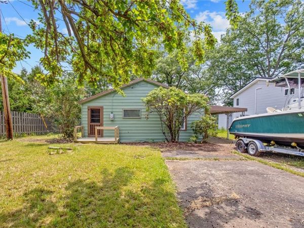 1 Riverside Dr, Pulaski, NY 13142