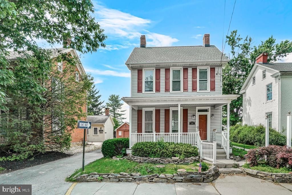 201 E MAIN STREET , FAIRFIELD, PA 17320