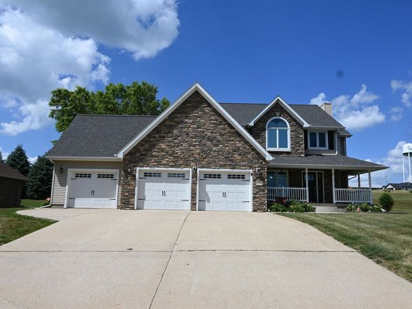 206 W 7th Street , Wall Lake, IA 51466
