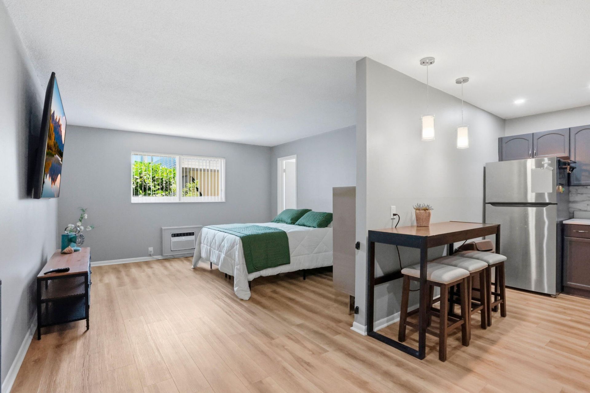 1204 S Lake Drive E, Unit 3, Lantana, FL 33462 Photo