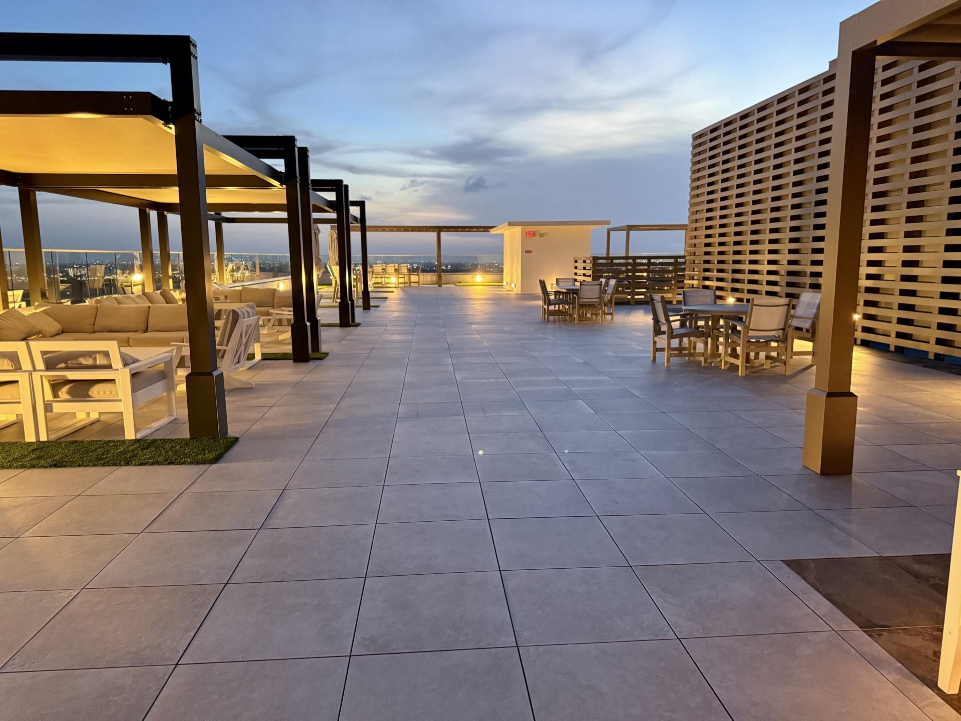 4020 Galt Ocean Drive, Unit 1708, Fort Lauderdale, FL 33308 Photo