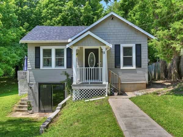 5 Locust Lane, Florence, KY 41042
