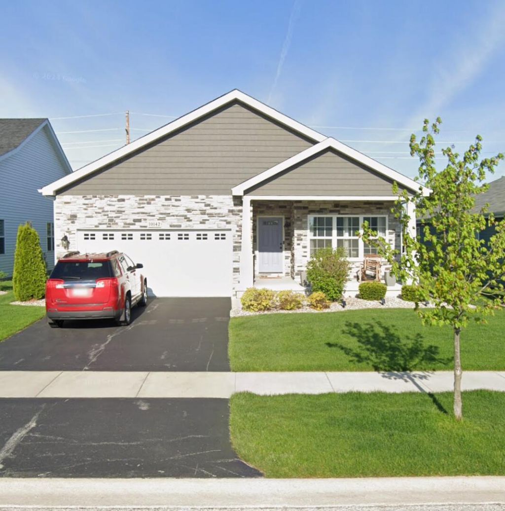 10142 Azalea Drive , Crown Point, IN 46307 Main Photo