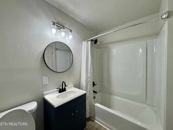 1812 Rosedale Ave, Knoxville, TN 37915