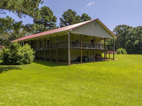 5976 Cord Road , Newark, AR 72562