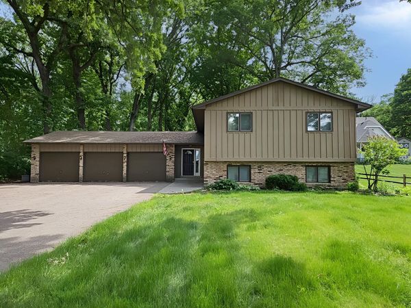 5940 Otter View Trail, White Bear Lake, MN 55110