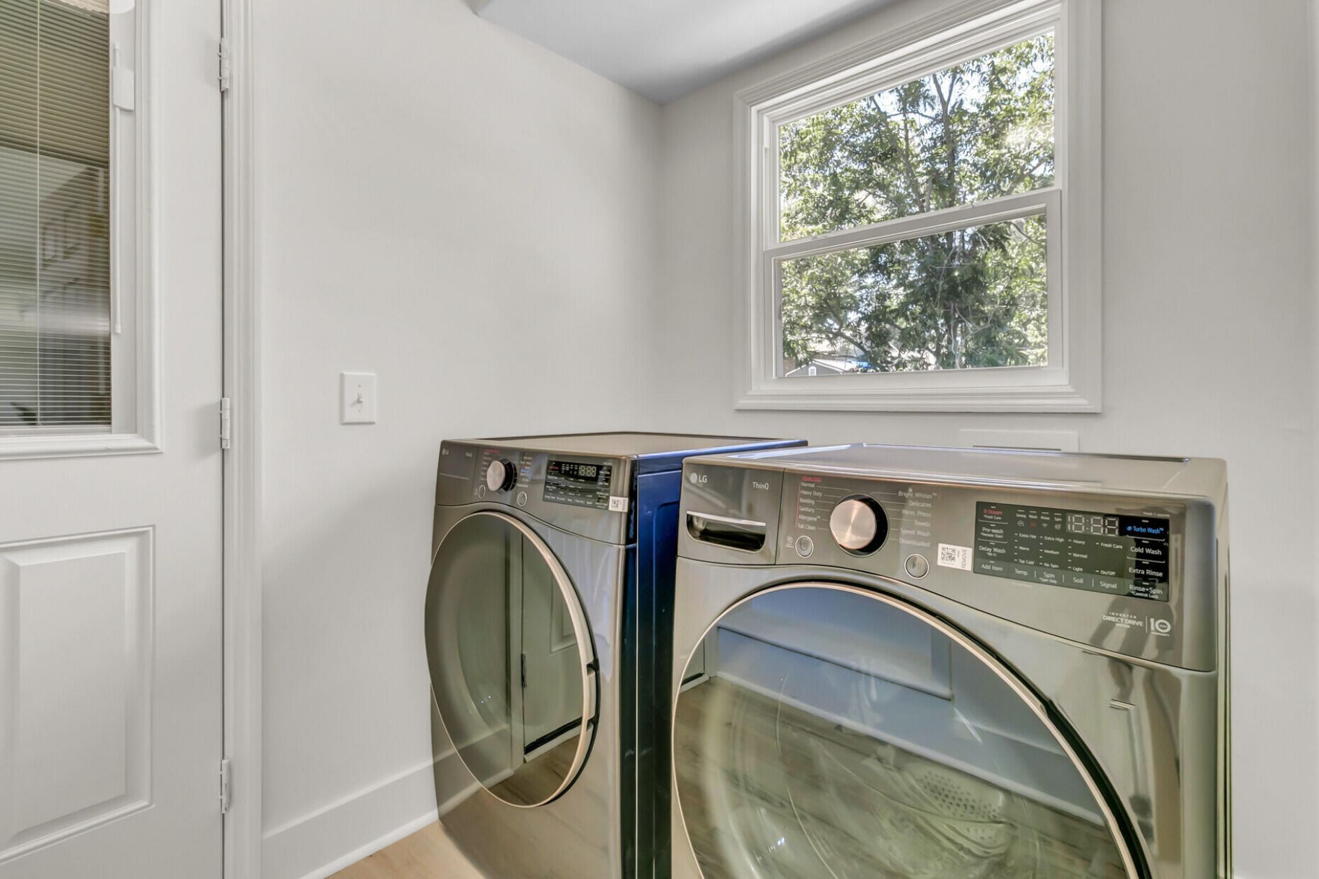 887 Melrose Drive Photo 22