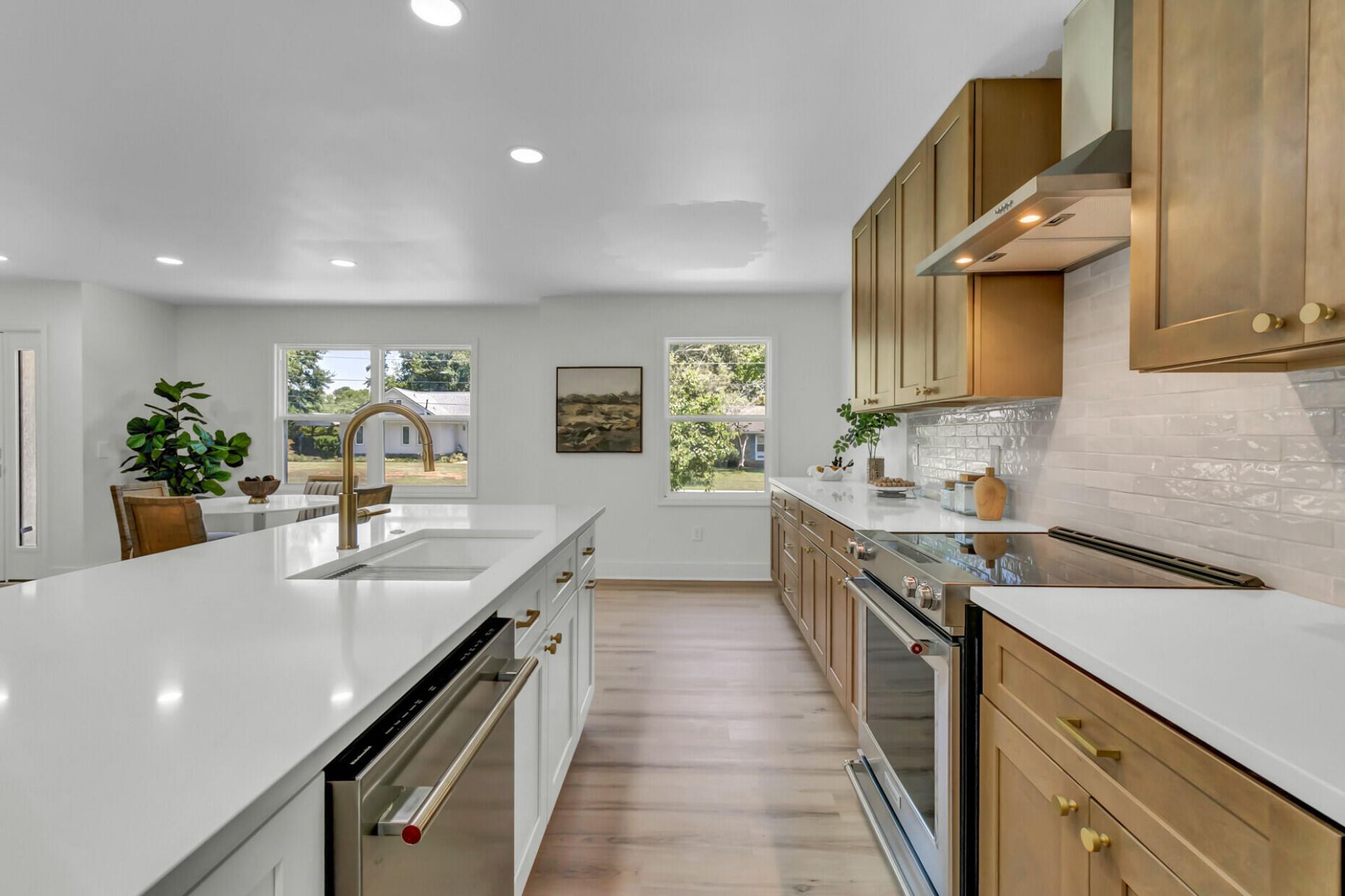 887 Melrose Drive Photo 8