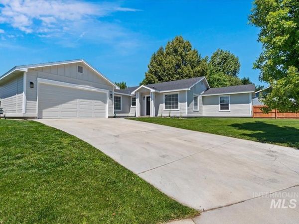 291 S Neskowin Way, Eagle, ID 83616