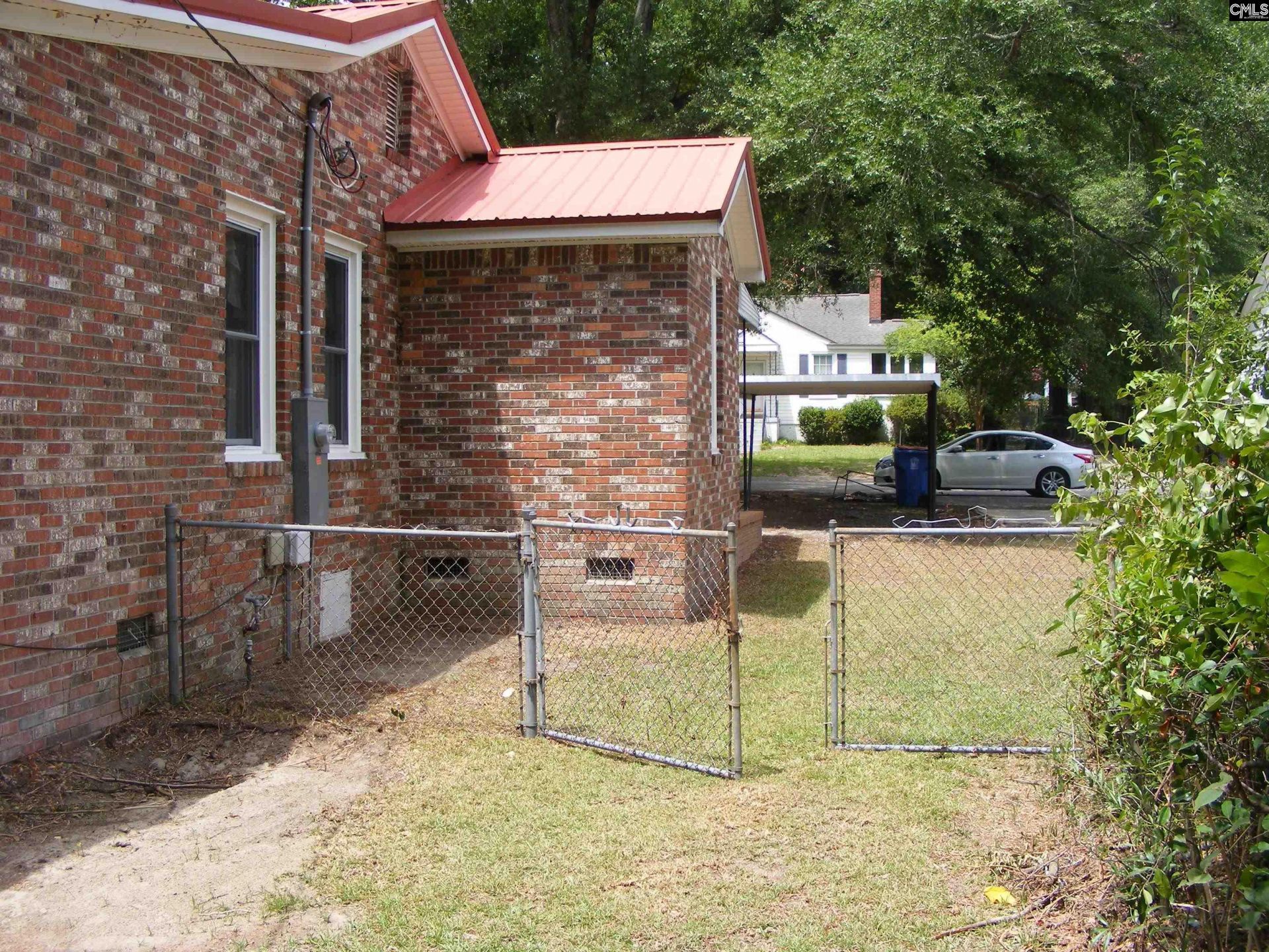 606 Hemhill Street Photo 29