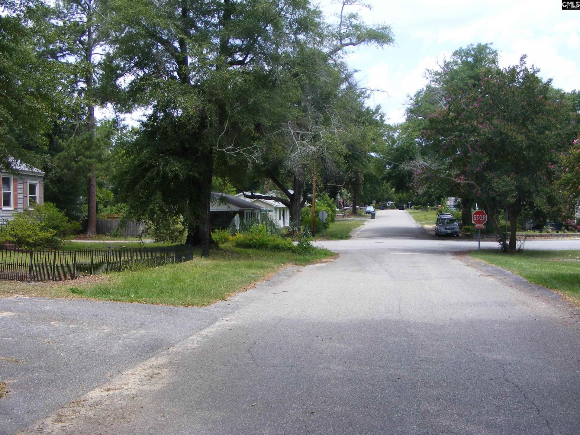 606 Hemhill Street Photo 33