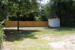 606 Hemhill Street photo 4