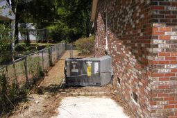 606 Hemhill Street photo 4