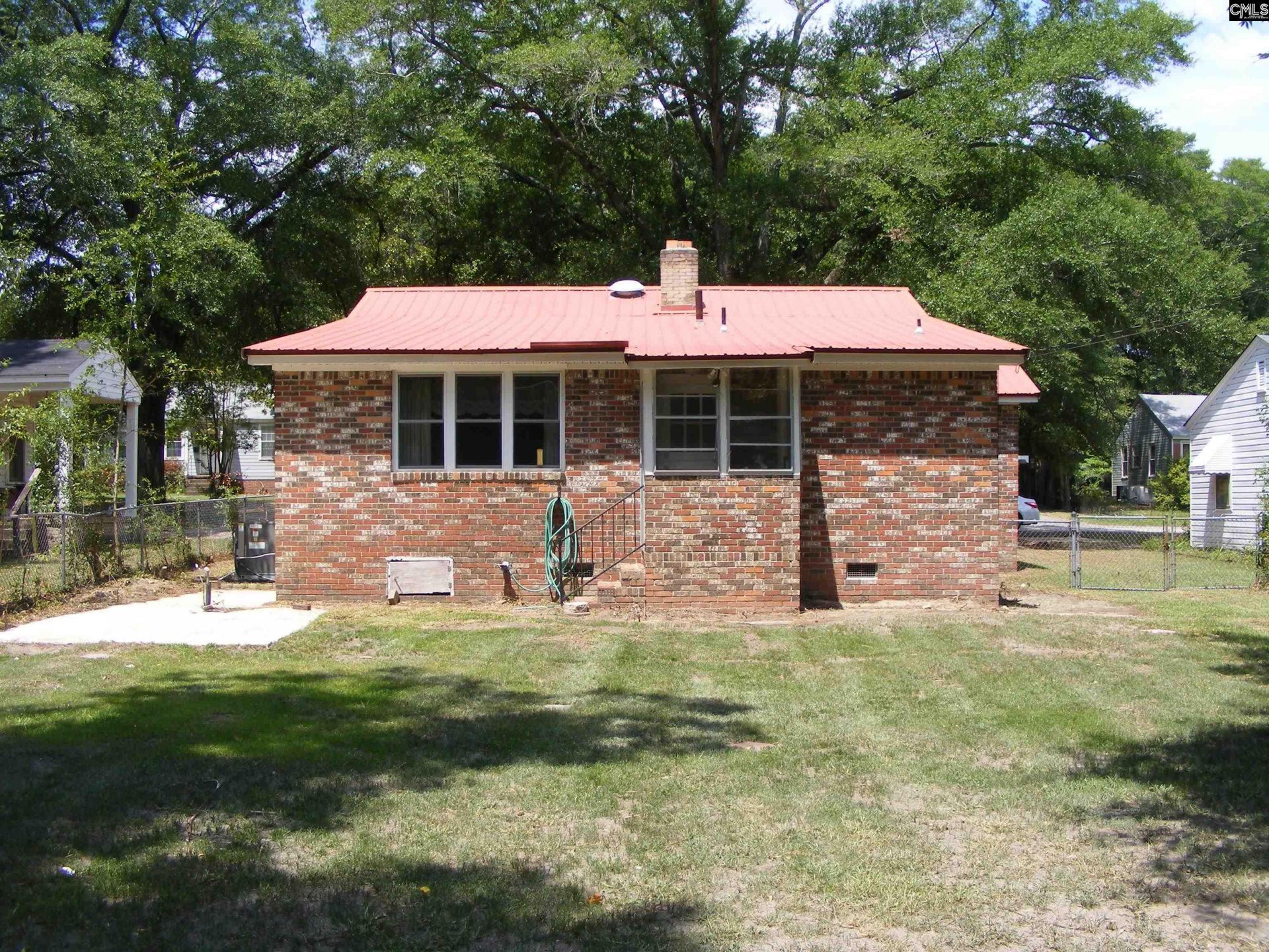 606 Hemhill Street Photo 6