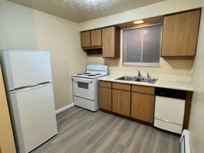 21 Wayne Street, Unit 2, Niles, OH 44446 Photo 4