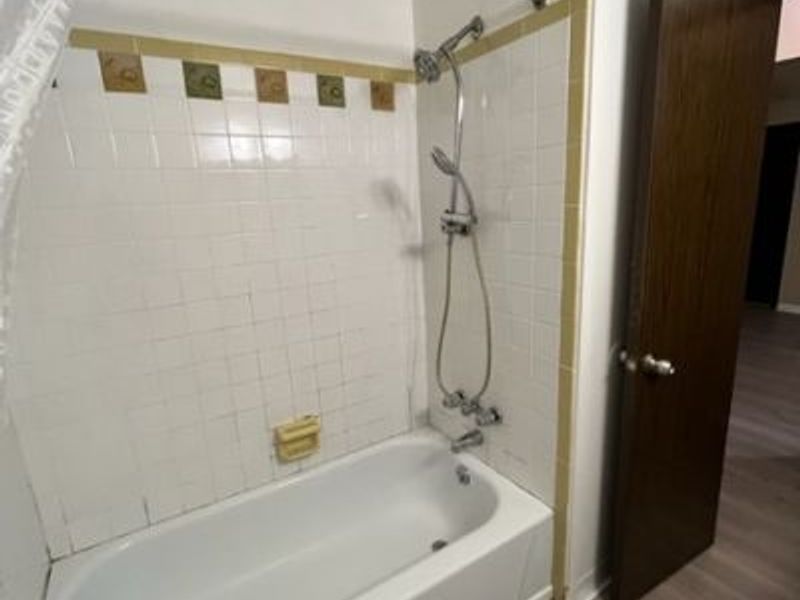 21 Wayne Street, Unit 2, Niles, OH 44446 Photo 7