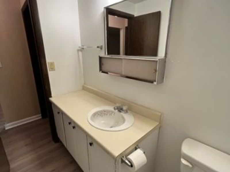 21 Wayne Street, Unit 2, Niles, OH 44446 Photo 8
